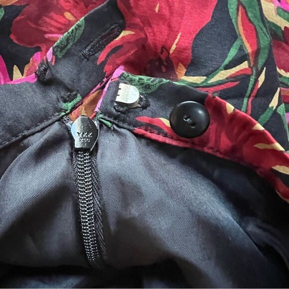 TALBOTS SILK skirt, Floral print, size 8 - Picture 4 of 5